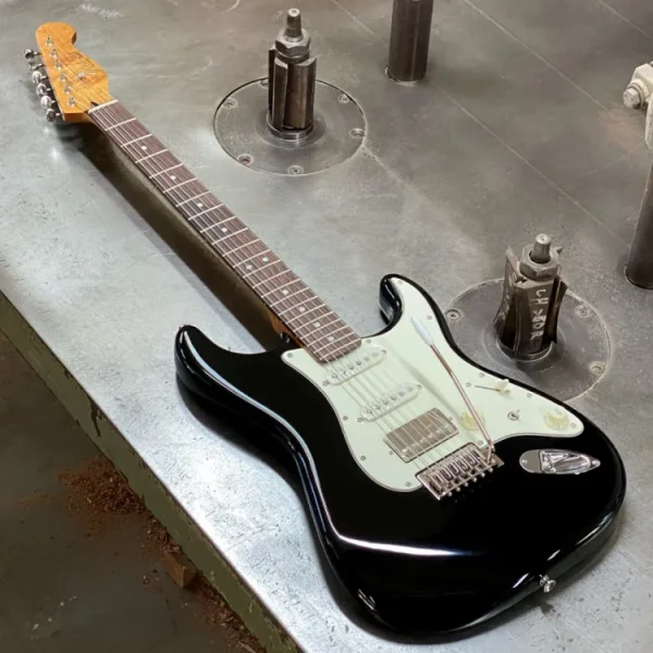 Gilmour Modern T EX BK Electric Guitar With Padded Gig Bag